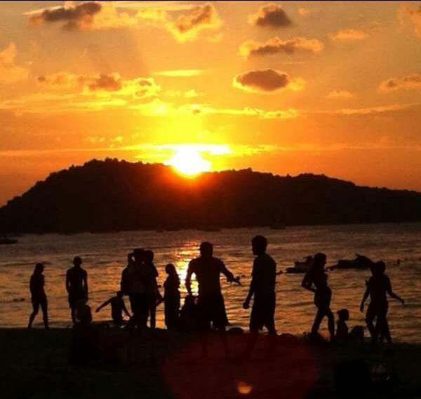 The Atlas Patong Екстериор снимка